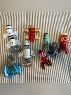 Wooden Rocket Ship Toy Bundle